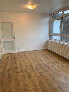 3 bedroom maisonette to rent, Broxwood Way, London NW8