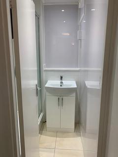 3 bedroom maisonette to rent, Broxwood Way, London NW8