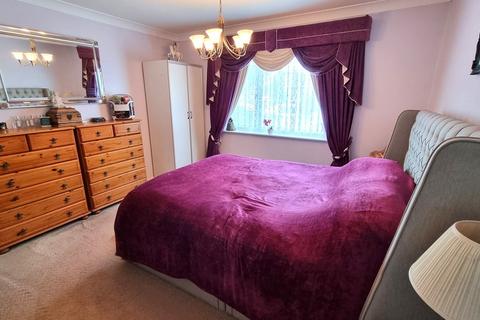 5 Blyth Close, Wenhaston, Halesworth, IP19 9EE