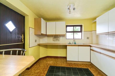 3 bedroom terraced bungalow for sale, Holyhead LL65