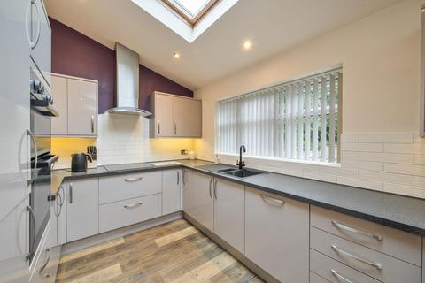 5 bedroom detached house for sale, St. Margarets Avenue, Horsforth, LS18