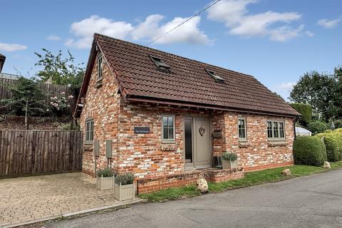 1 bedroom detached house for sale, Lower Road, Bratton