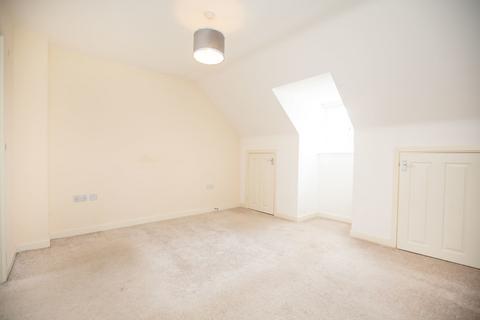 12 Bluebell Close, Hartshill, Nuneaton, CV10 0AU