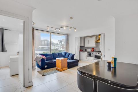 1 bedroom flat to rent, North Bank, London NW8