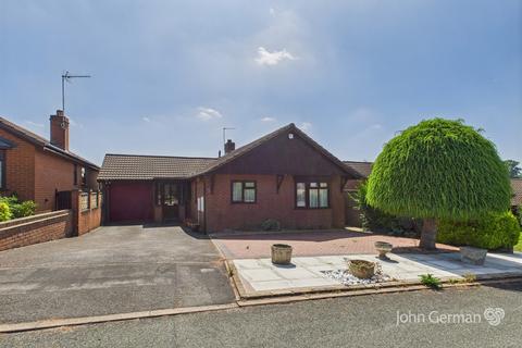 2 bedroom detached bungalow for sale, Elmstone Close, Stafford