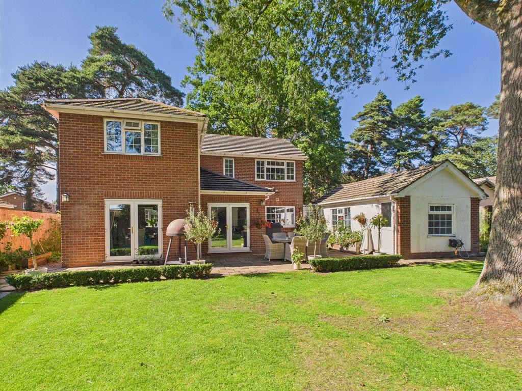 Cam04092 g0 pr0080 still025