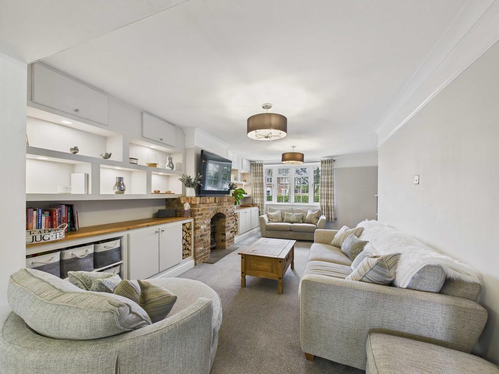 Cam04092 g0 pr0080 still003