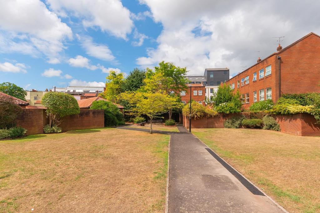 0 W6 RWW - Communal Gardens A.jpg