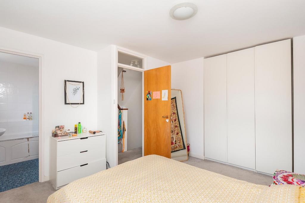 0 W6 RWW - Bedroom B.jpg