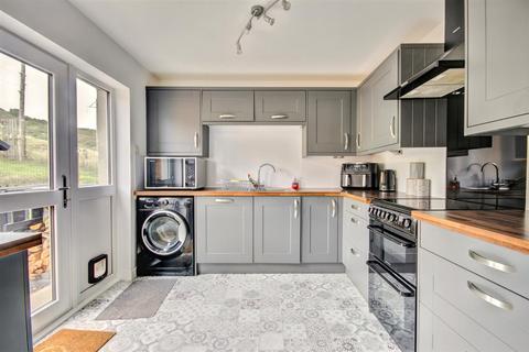 2 Fleet Terrace, Rogart, IV28 3TY