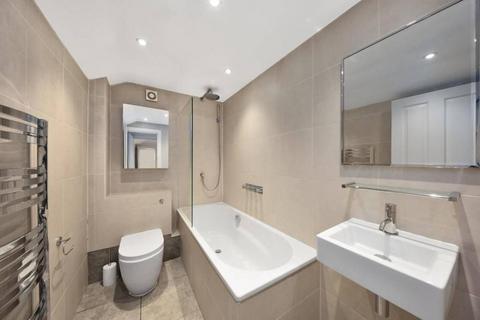 2 Albany Mews, London, N1 1LD