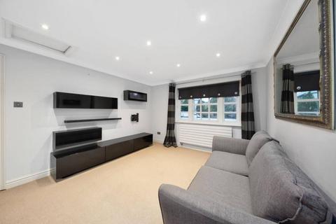 2 Albany Mews, London, N1 1LD