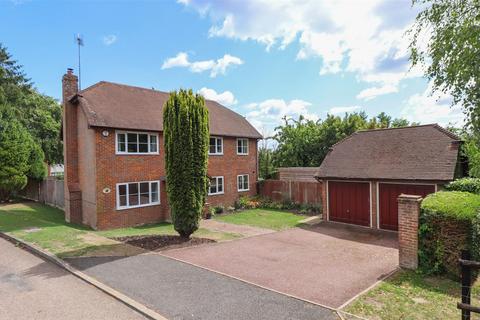 2 Derbyfields, North Warnborough, Hook, RG29 1HH