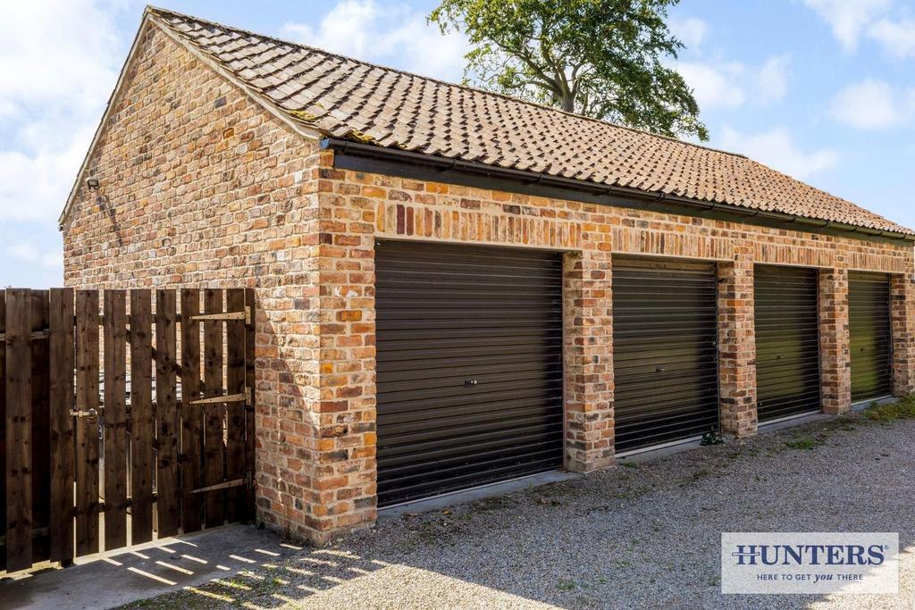 96176 The-Bramblings-Barff-Farm-Thorpe-Willoughby