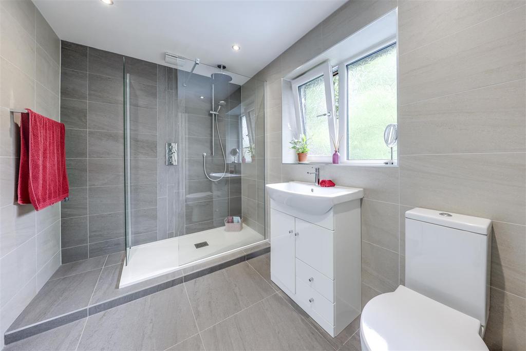 En Suite Shower
