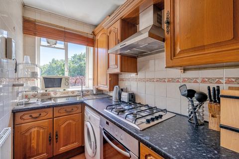 1 bedroom flat for sale, Trafalgar Avenue, London, SE15