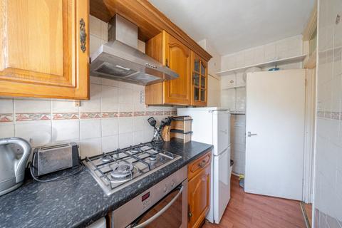 1 bedroom flat for sale, Trafalgar Avenue, London, SE15