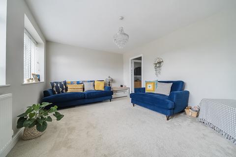 3 bedroom semi-detached house for sale, Hillcrest Road, Gloucestershire GL5