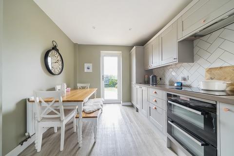 3 bedroom semi-detached house for sale, Hillcrest Road, Gloucestershire GL5