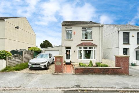 4 bedroom detached house for sale, Pontardulais Road, Llangennech, Llanelli, Carmarthenshire, SA14