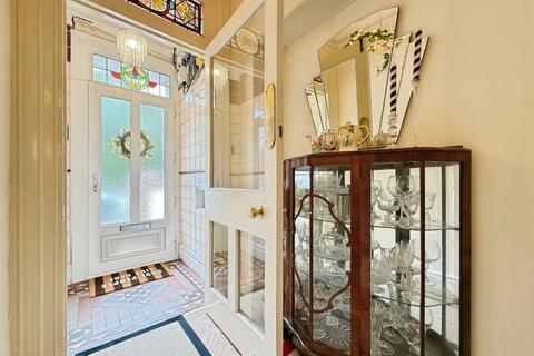 4 bedroom detached house for sale, Pontardulais Road, Llangennech, Llanelli, Carmarthenshire, SA14
