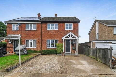 11 Newlands, Otley, Ipswich, IP6 9NY