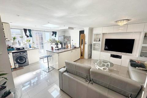 undefined, Farriers Way, Borehamwood, WD6