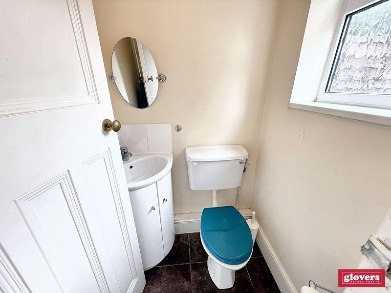Downstairs wc