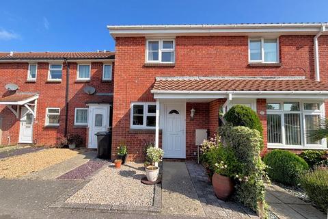 2 bedroom terraced house for sale, Harrier Close, Lee-On-The-Solent, PO13
