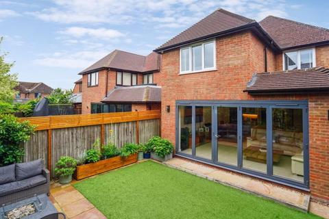 4 bedroom detached house for sale, Marlow