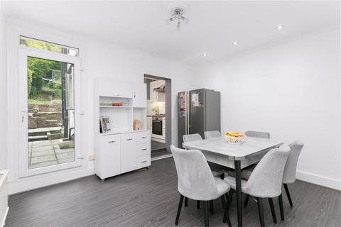 68 Churchill Road, South Croydon, CR2 6HB
