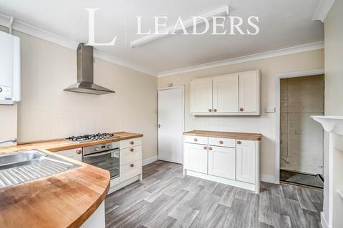 2 bedroom semi-detached house to rent, Banks Road, Biggleswade, SG18 0DY