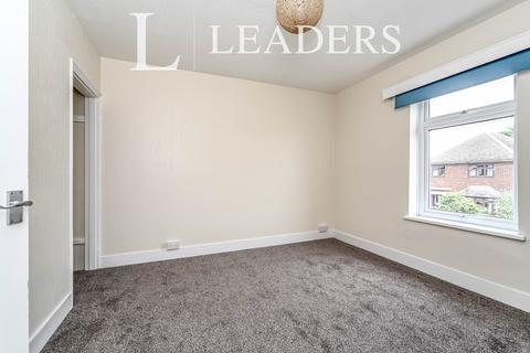 2 bedroom semi-detached house to rent, Banks Road, Biggleswade, SG18 0DY