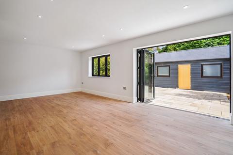 3 bedroom detached bungalow for sale, Greenlands Lane, Gt Missenden HP16
