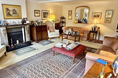 4 bedroom terraced house for sale, High Street, Hurstpierpoint