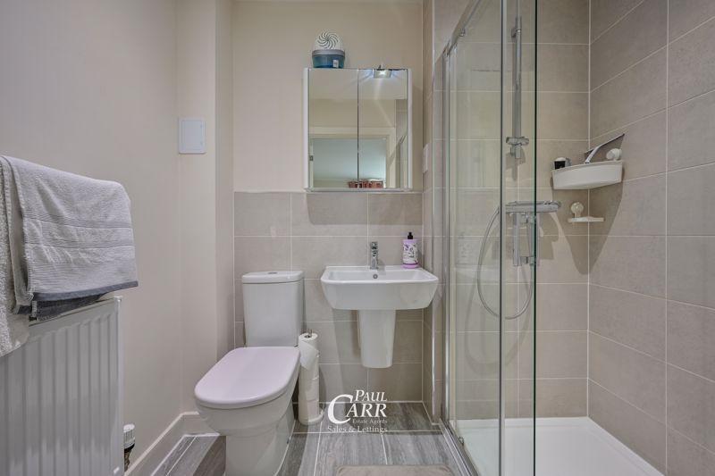 Master En-Suite