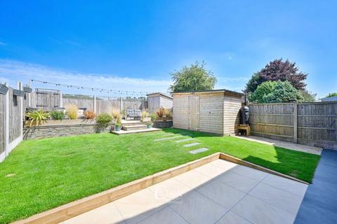 48 Foxfields Way, Huntington, Cannock, WS12 4TA