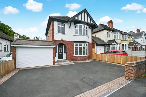 3 bedroom detached house for sale, Penn Road, Wolverhampton WV4