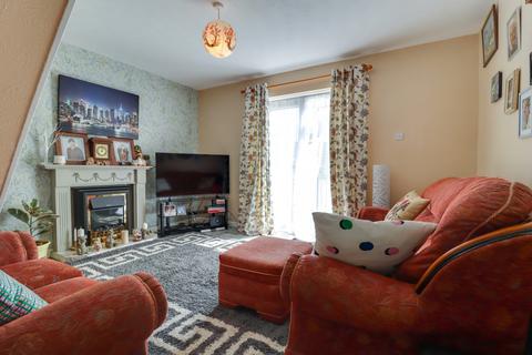 2 bedroom end of terrace house for sale, PLOVER ROAD, HUDDERSFIELD, HD3