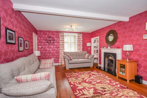 15 Annanside, Moffat, DG10 9HB