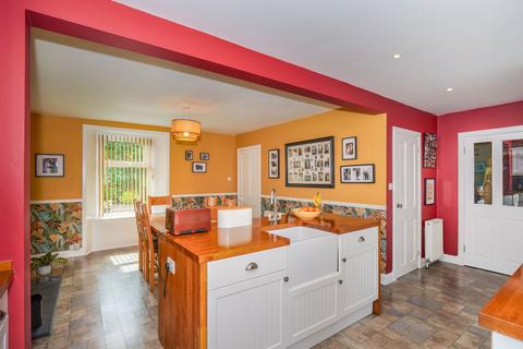 15 Annanside, Moffat, DG10 9HB