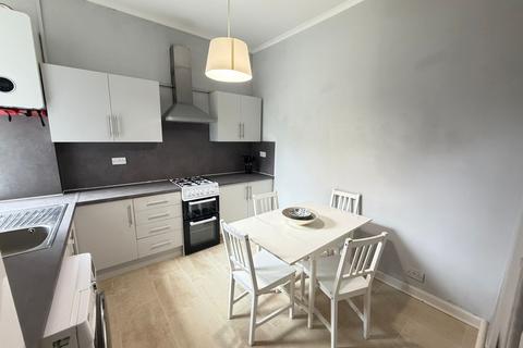 3 bedroom flat to rent, Mary's Place, Stockbridge, Edinburgh, EH4 1JH