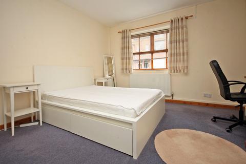 2 bedroom end of terrace house for sale, Gerddi Abaty, Bangor, Gwynedd, LL57