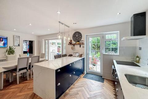 4 bedroom detached house for sale, South Croydon CR2