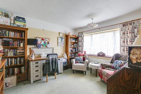 117 Littleheath Road, South Croydon, CR2 7SL