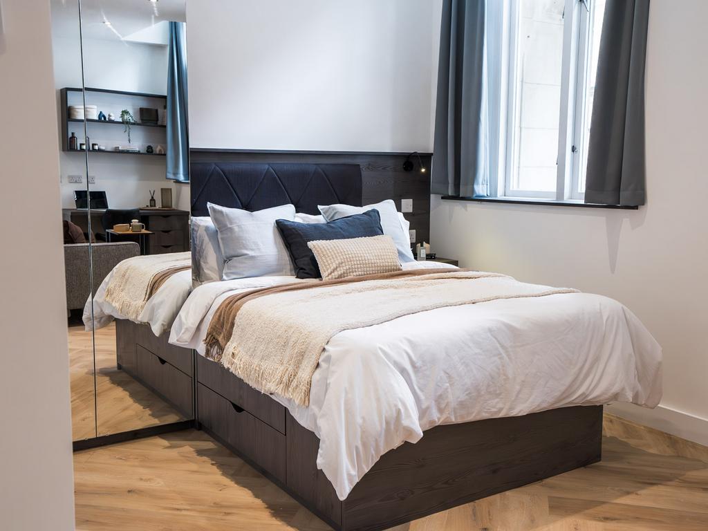 Apartment in Leeds - View 4