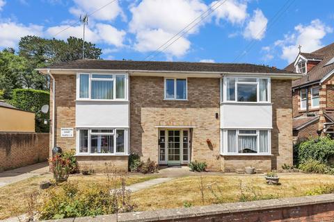 2 bedroom flat for sale, Woodsland Road, Hassocks, BN6 8ET