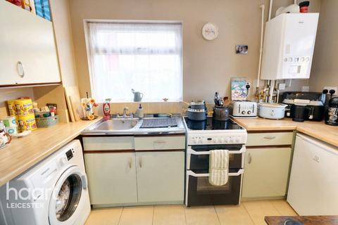 2 bedroom semi-detached house for sale, Manor Drive, Leicester