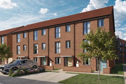4 bedroom end of terrace house for sale
