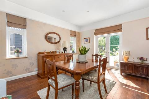 117 Whyteleafe Road, Caterham, CR3 5EJ